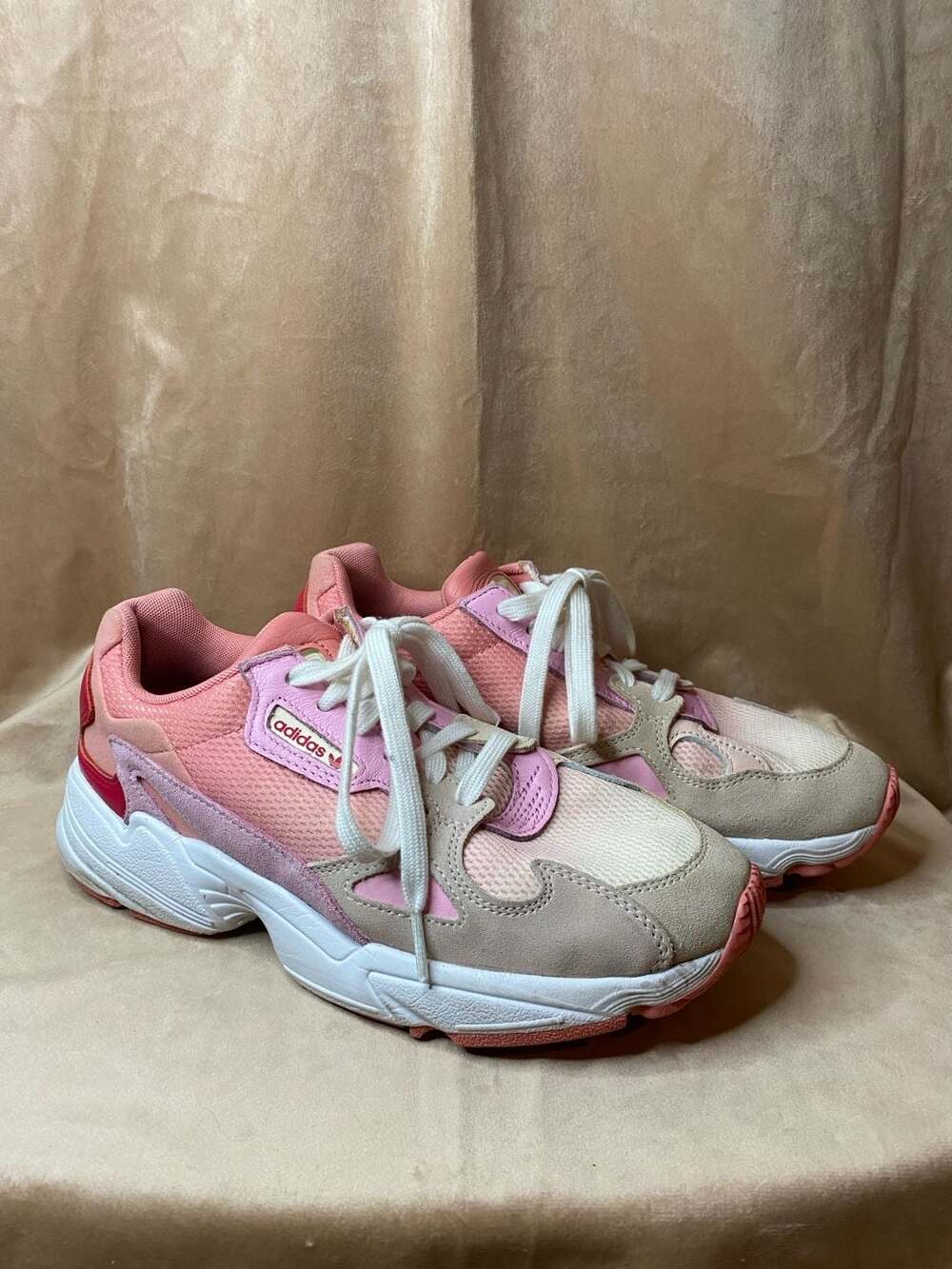 Adidas Originals Women's Falcon Sneakers Ecru Tint/Ice Pink/True Pink EF1964